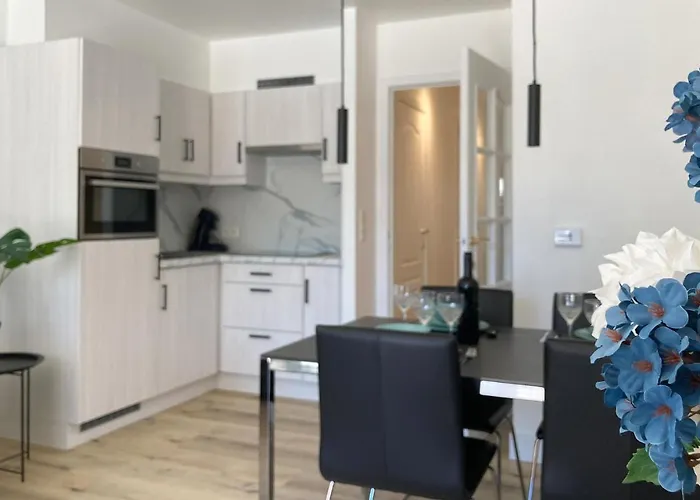 Apartment Gorgeous In *